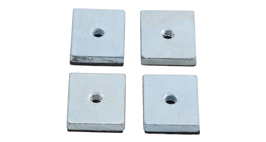 Rhino Rack Montagekit QMFK11 (4 x M6 Mutter 30x25x5mm)