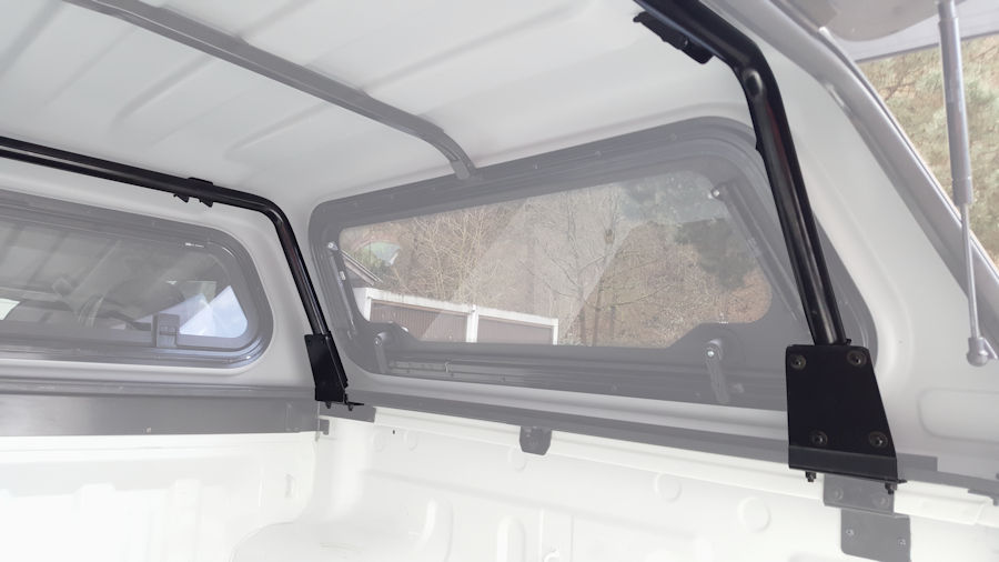 ARB Dachträgerset innen, Mitsubishi L200 Doka ab 2015, flaches Hardtop
