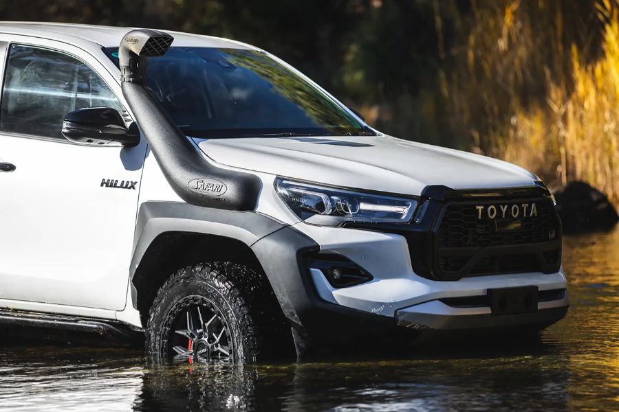 Safari Snorkel ARMAX Flare Kit FK2 für SS123HP, GR Sport EU Modell