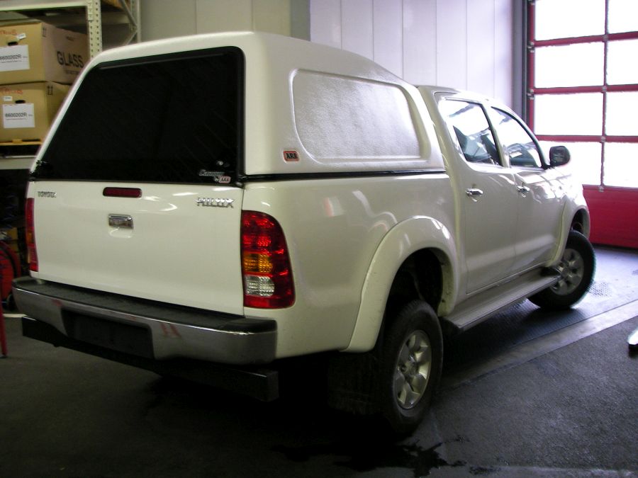 Basic Hardtop für Toyota Hilux `05-16 Doka hoch, seitl. geschlossen