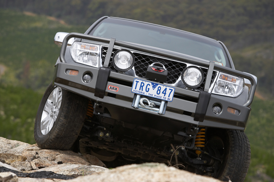 ARB-Windenstoßstange Nissan Pathfinder/ D40, -`10, o. TÜV, Spanische Produktion,