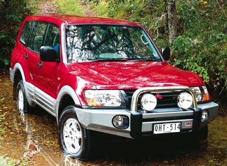 ARB-Saharabar Mitsubishi V60 -`07, #3934020, o. Nebelschein