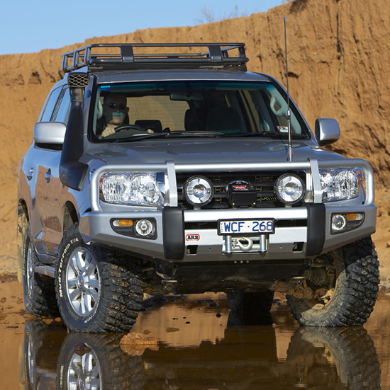 ARB-Windenstoßstange Toyota Land Cruiser 200, Deluxe, mit SRA, bis 2011