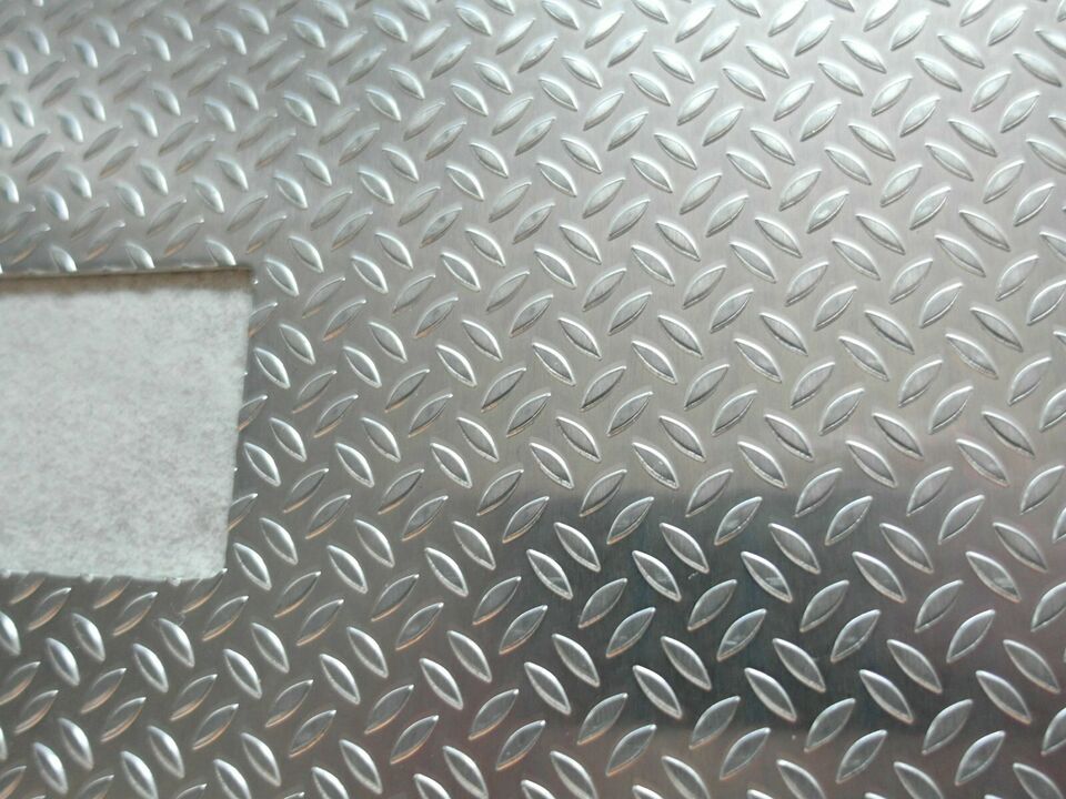 Aluriffelblech Defender Hecktürverkleidung Land Rover