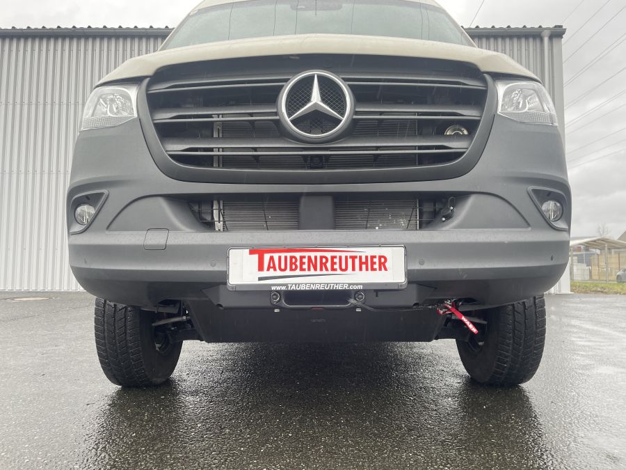Seilwindenanbausatz Mercedes Sprinter 907 ab `22 inkl. WARN VR EVO 8s