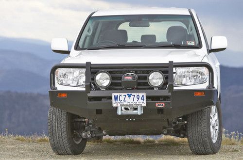 ARB-Windenstoßstange Toyota Land Cruiser 200, `12->, mit Scheinwerferwaschanlage